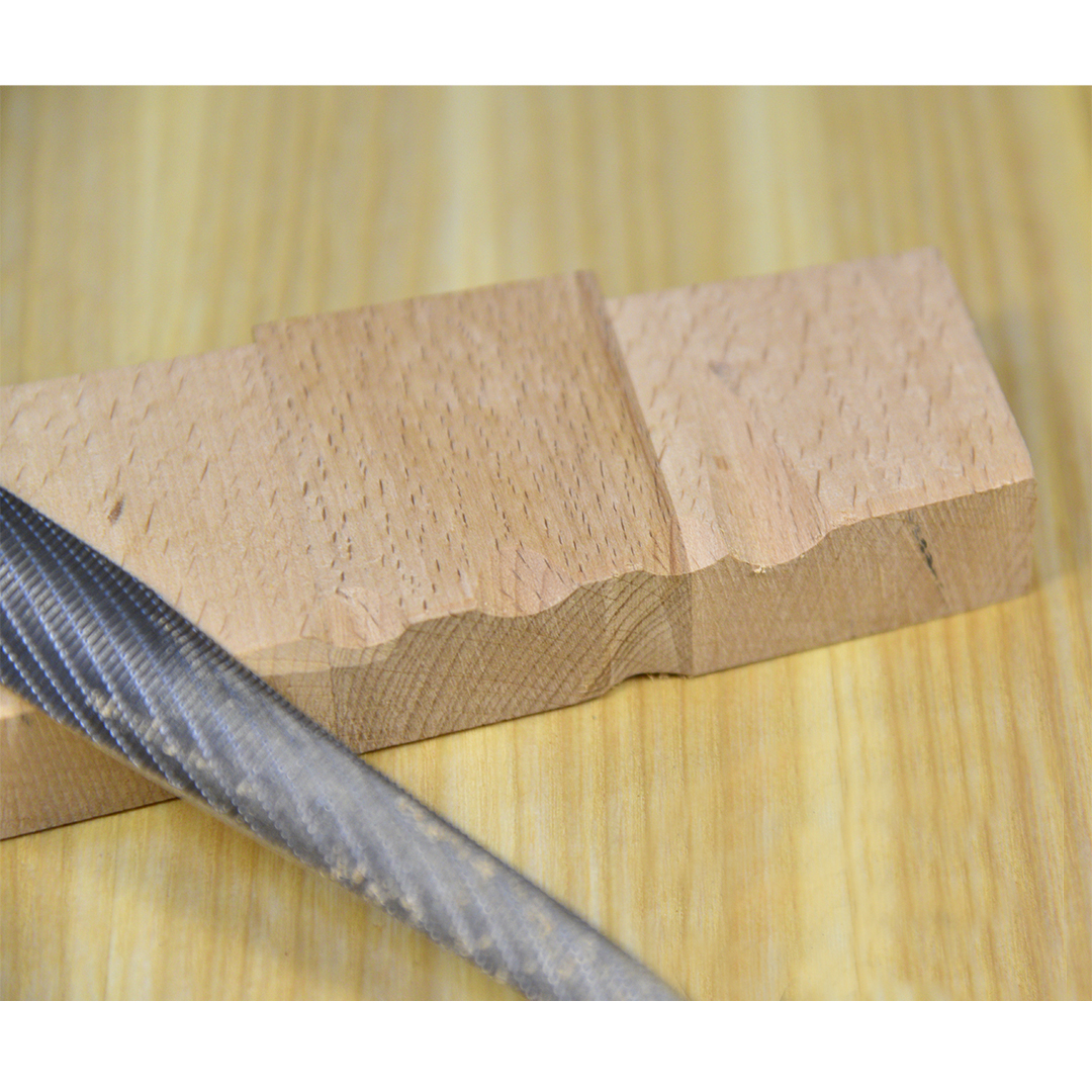 Рашпиль Iwasaki, красный, конусный, полукруглый, 200*20*5мм, шаг-1.2мм Рашпиль Iwasaki, красный, конусный, полукруглый, 200*20*5мм, шаг-1.2мм