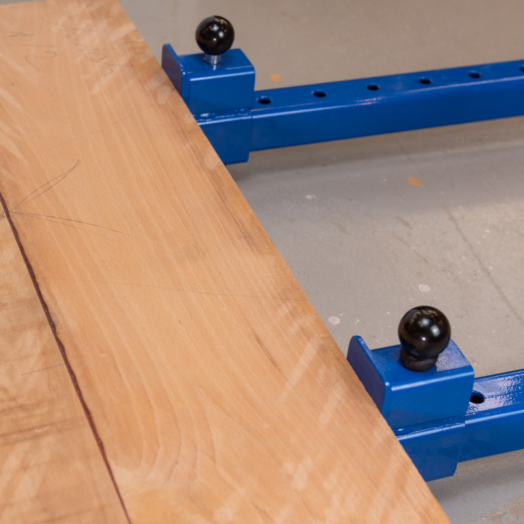 Пример работы переставных упоров корпусной струбцины - ваймы (Петроградъ) Пример работы переставных упоров корпусной струбцины - ваймы (Петроградъ)