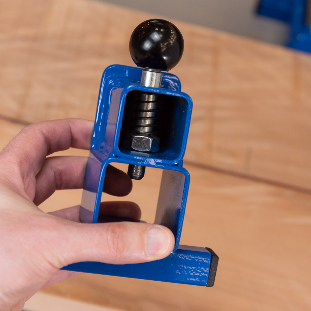 переставная упорная планка с ножкой и пружинным механизмом (Петроградъ) переставная упорная планка с ножкой и пружинным механизмом (Петроградъ)