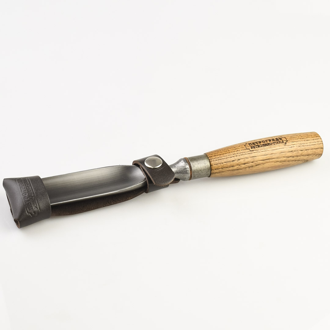 Стамеска ПЕТРОГРАДЪ, серия Вологда, прямой клинок, полукруглая РК н7,30мм Стамеска ПЕТРОГРАДЪ, серия Вологда, прямой клинок, полукруглая РК н7,30мм