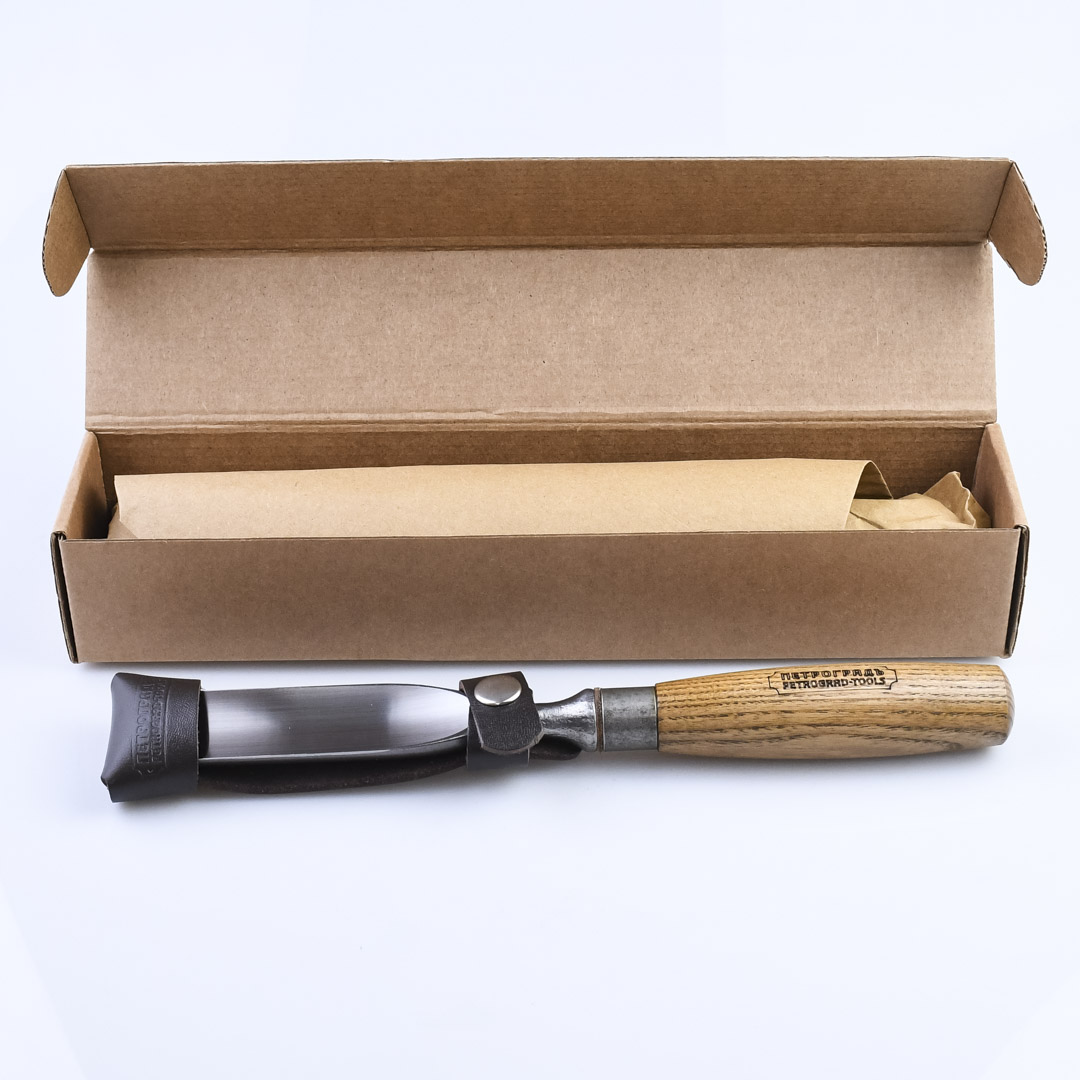 Стамеска ПЕТРОГРАДЪ, серия Вологда, прямой клинок, полукруглая РК н7,30мм Стамеска ПЕТРОГРАДЪ, серия Вологда, прямой клинок, полукруглая РК н7,30мм