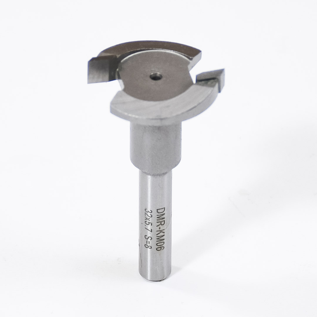     () Z2 D=32x5,7x63 S=8 PROCUT