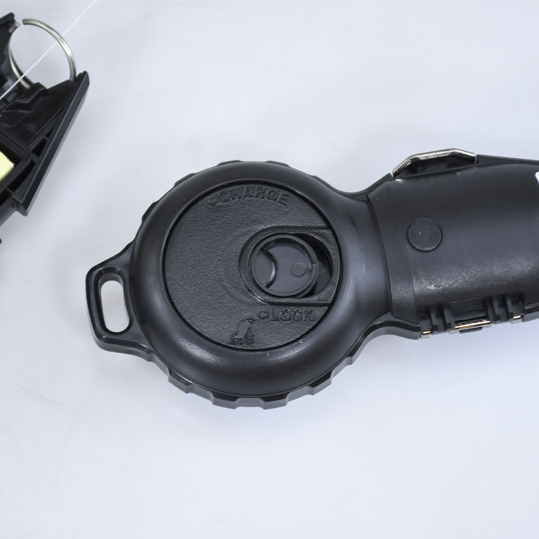 Отбивка чернильная Shinwa, 15м и 20м, автовозврат шнура, голубой металлик Отбивка чернильная Shinwa, 15м и 20м, автовозврат шнура, голубой металлик