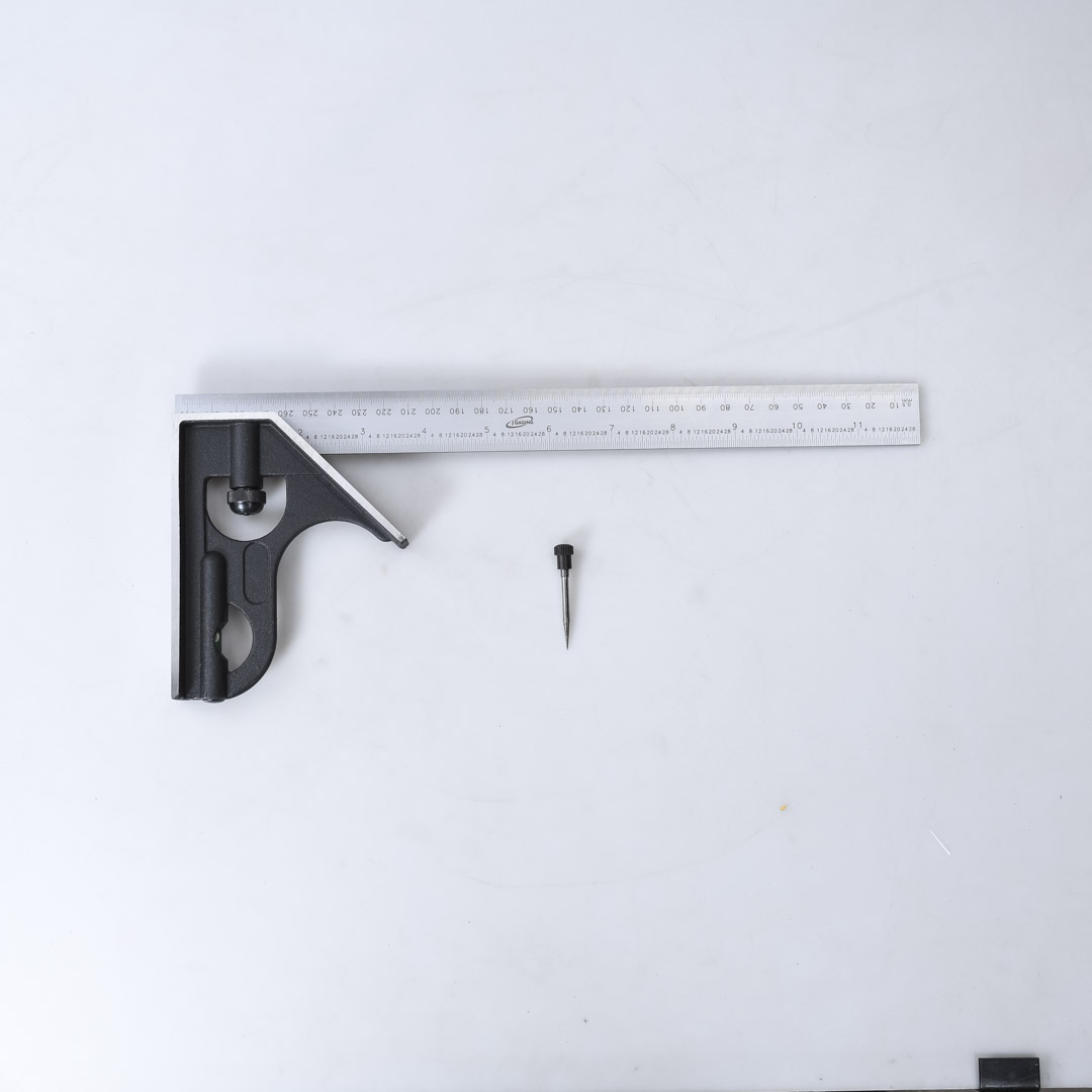 Угольник комбинированный IGaging, 300мм, с подвижной подошвой Угольник комбинированный IGaging, 300мм, с подвижной подошвой