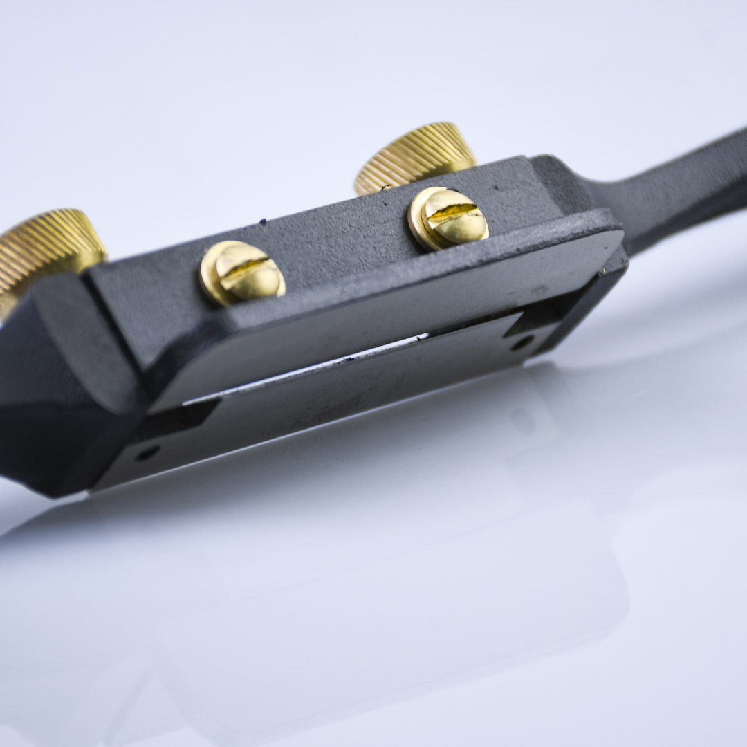  GOLDRATIO, Low Angle, 240 (9.1/2