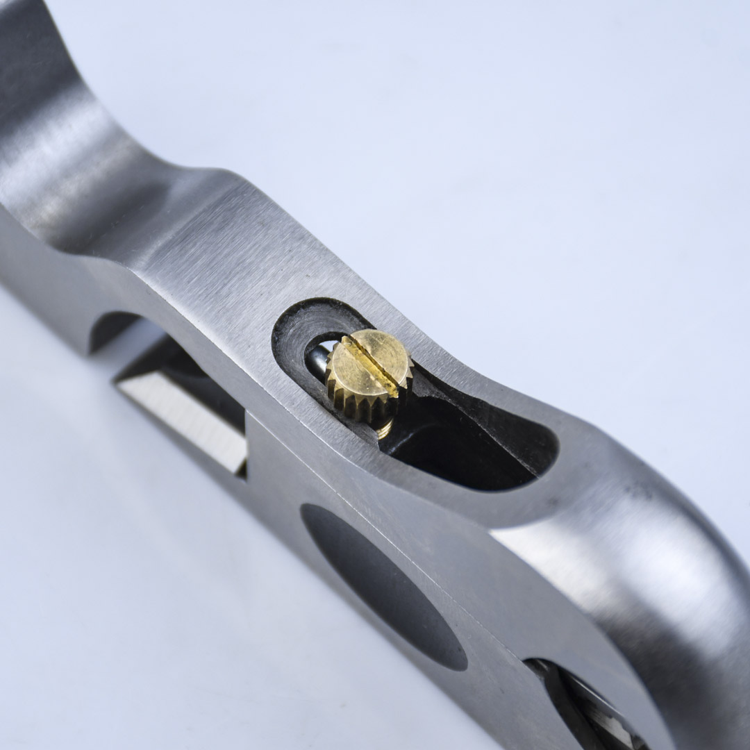 - GOLDRATIO, 92, 130/19, Shoulder Plane