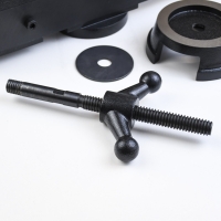 Тиски резчицкие GOLDRATIO, модель PATTERN MAKER Тиски резчицкие GOLDRATIO, модель PATTERN MAKER