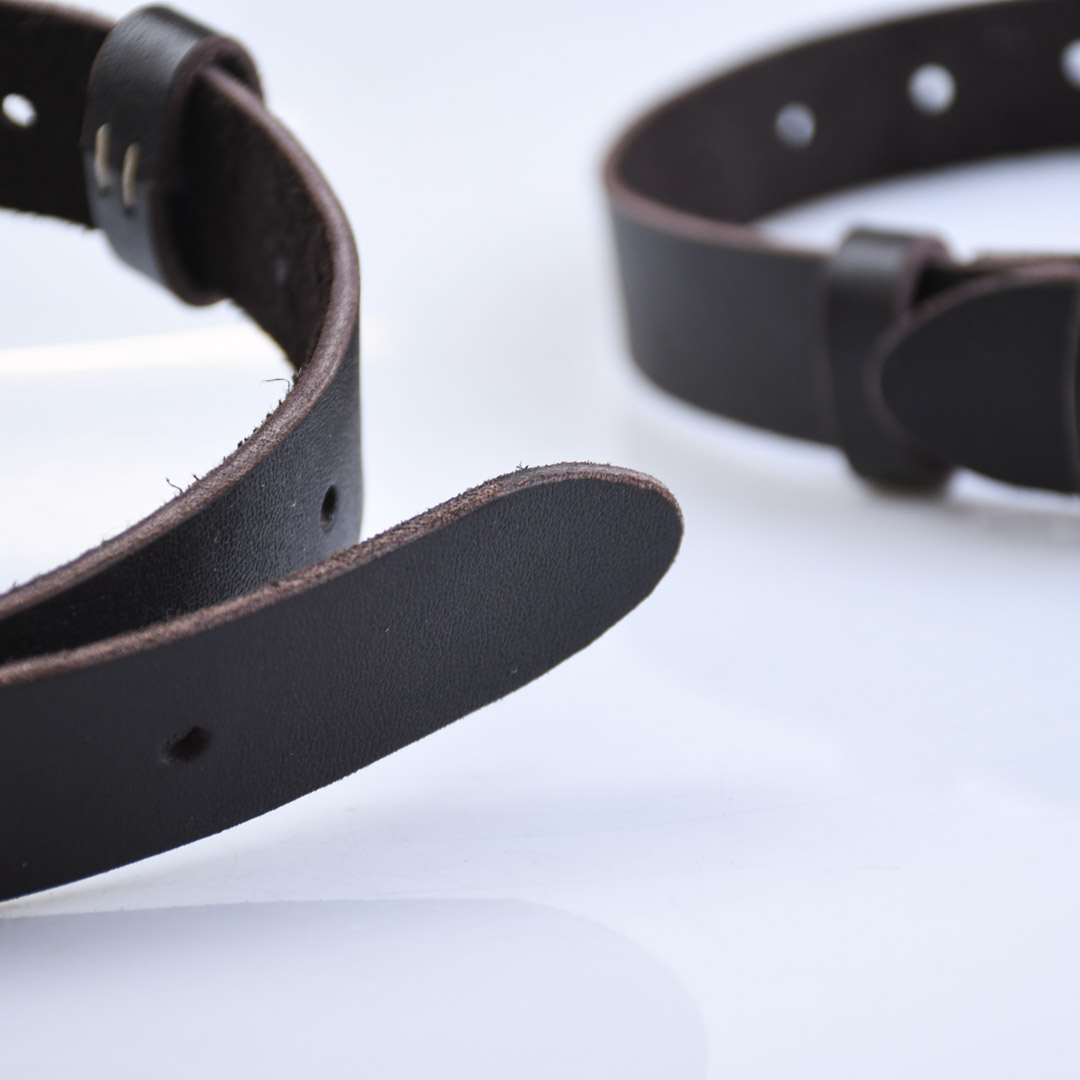 Кожаный ремень для крепления пил к ноге, ПЕТРОГРАДЪ, модель 5, 25мм* 56см, 2 штуки Кожаный ремень для крепления пил к ноге, ПЕТРОГРАДЪ, модель 5, 25мм* 56см, 2 штуки