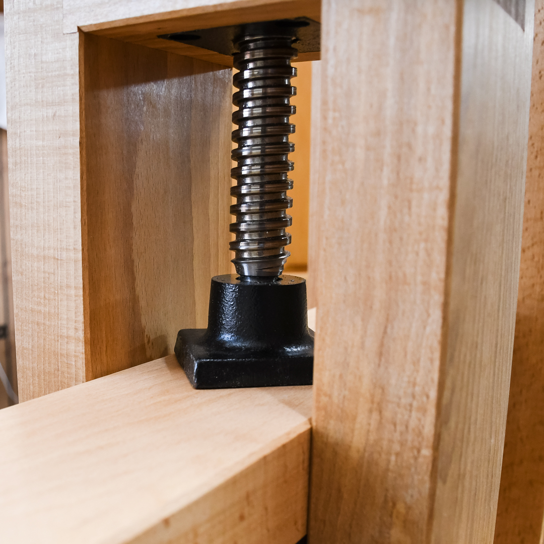 Пресс винтовой ПЕТРОГРАДЪ, 100мм/270мм Пресс винтовой ПЕТРОГРАДЪ, 100мм/270мм