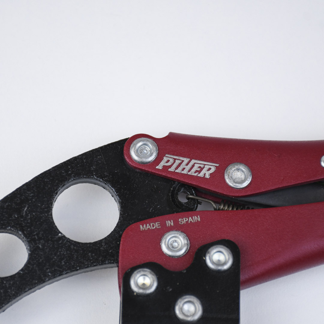 Прижим Piher TGA D28mm Прижим Piher TGA D28mm