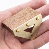 Разметочные угольники 90 и 45 градусов Разметочные угольники 90 и 45 градусов