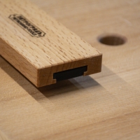 Упор верстачный ПЕТРОГРАДЪ, модель 3 (Planning Stop), для отверстий D19мм Упор верстачный ПЕТРОГРАДЪ, модель 3 (Planning Stop), для отверстий D19мм