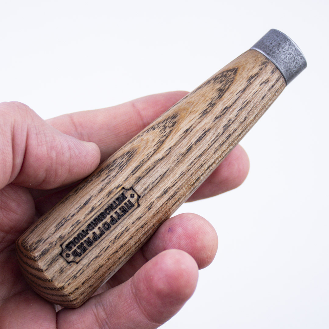 Рукоять н52, для короткой клюкарзы из серии *Вологда* со стальным кольцом Рукоять н52, для короткой клюкарзы из серии *Вологда* со стальным кольцом