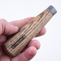 Рукоять н52, для короткой клюкарзы из серии *Вологда* со стальным кольцом Рукоять н52, для короткой клюкарзы из серии *Вологда* со стальным кольцом