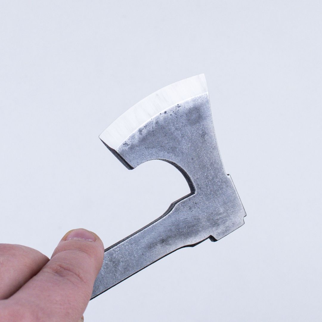 Топорик ПЕТРОГРАДЪ, модель Рославль, 195мм, в ящичке Топорик ПЕТРОГРАДЪ, модель Рославль, 195мм, в ящичке