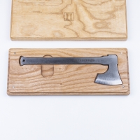 Топорик ПЕТРОГРАДЪ, модель Рославль, 195мм, в ящичке Топорик ПЕТРОГРАДЪ, модель Рославль, 195мм, в ящичке