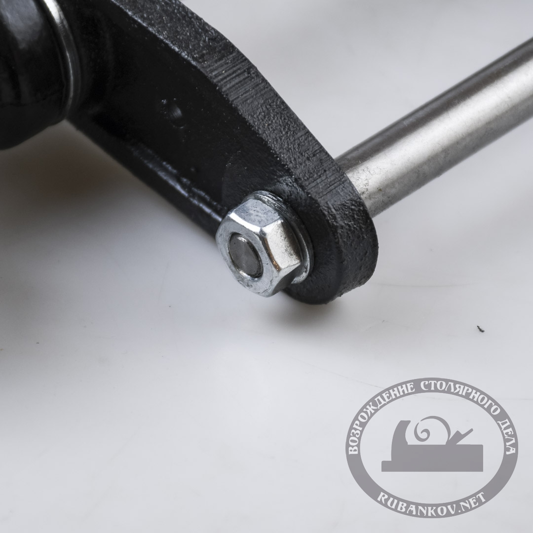   . ,   , D24, 390/205