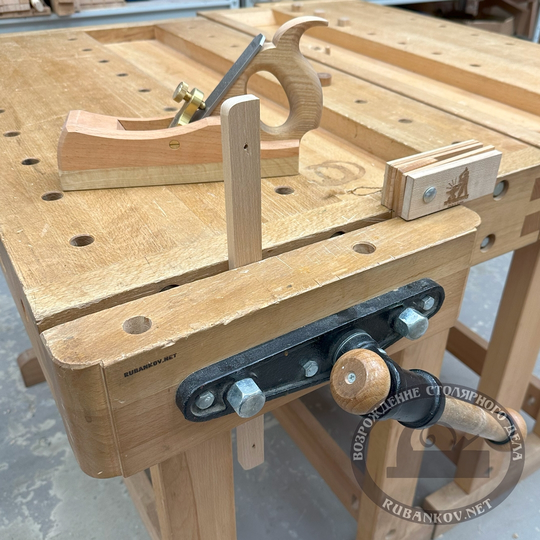   . ,   , D28, 550/335