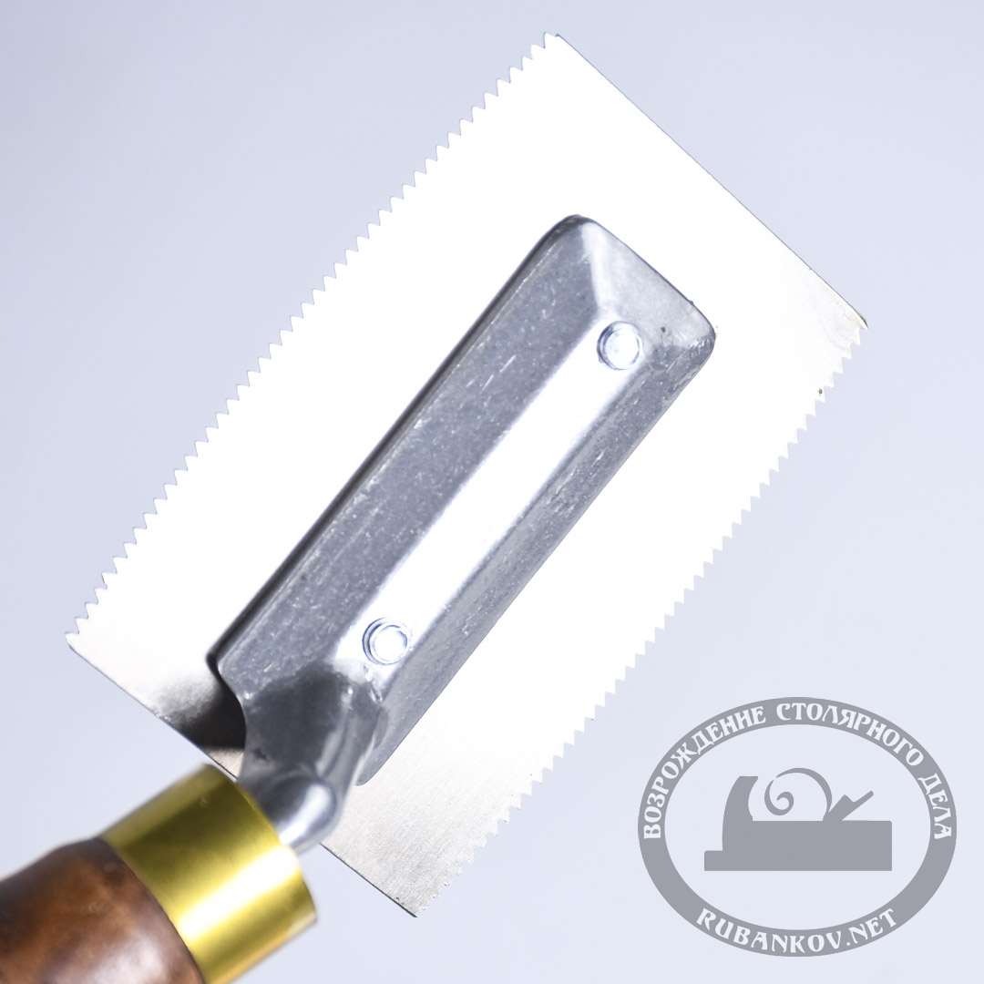    Pax Veneer Saw, 76 (3