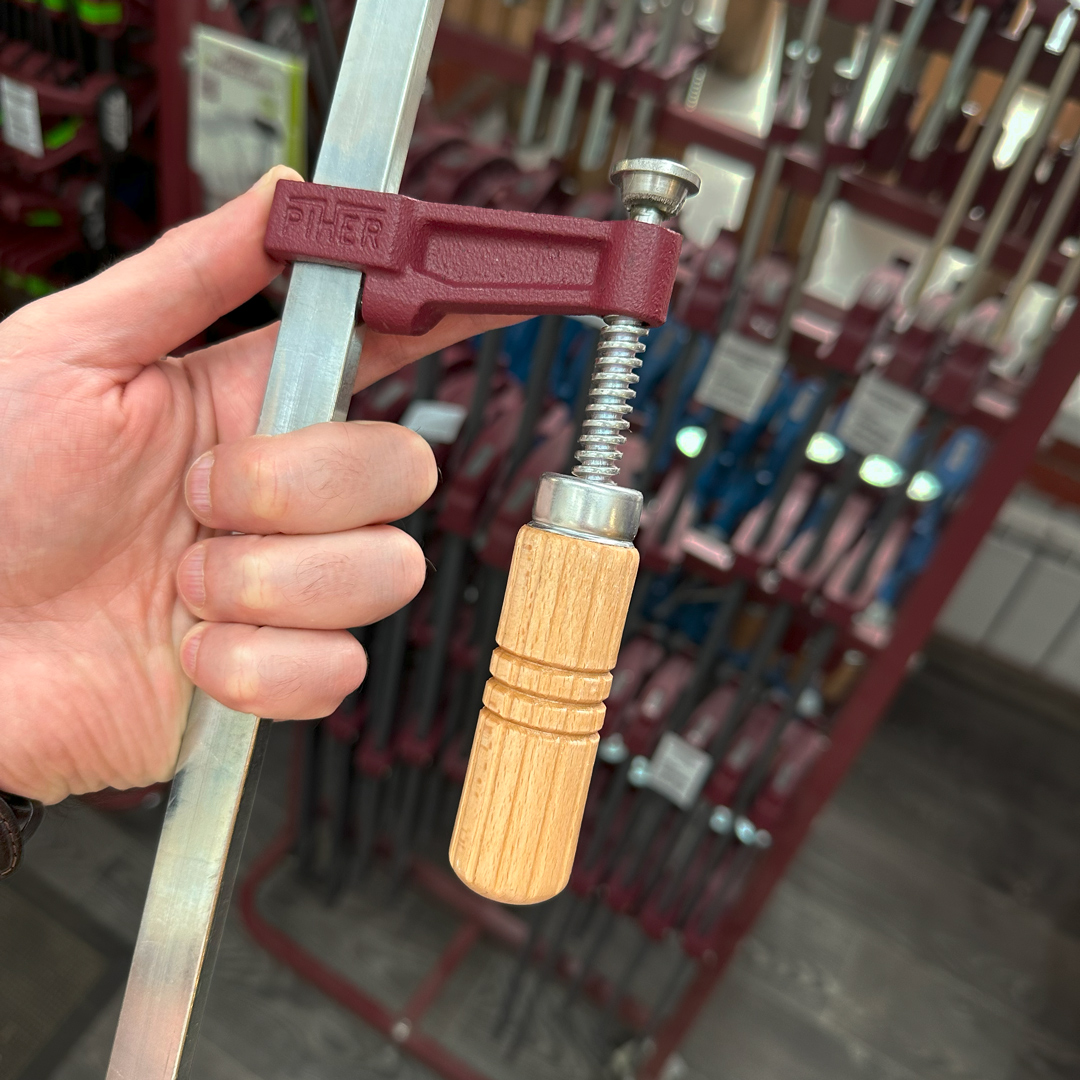 деревянная рукоять поджимного винта струбцины Piher деревянная рукоять поджимного винта струбцины Piher