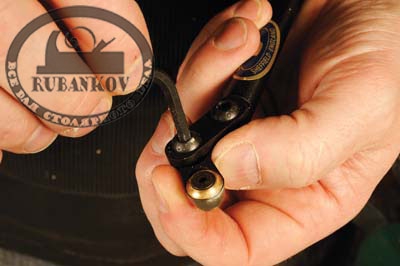    Crown HSS, Revolution