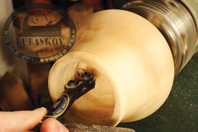    Crown HSS, Revolution