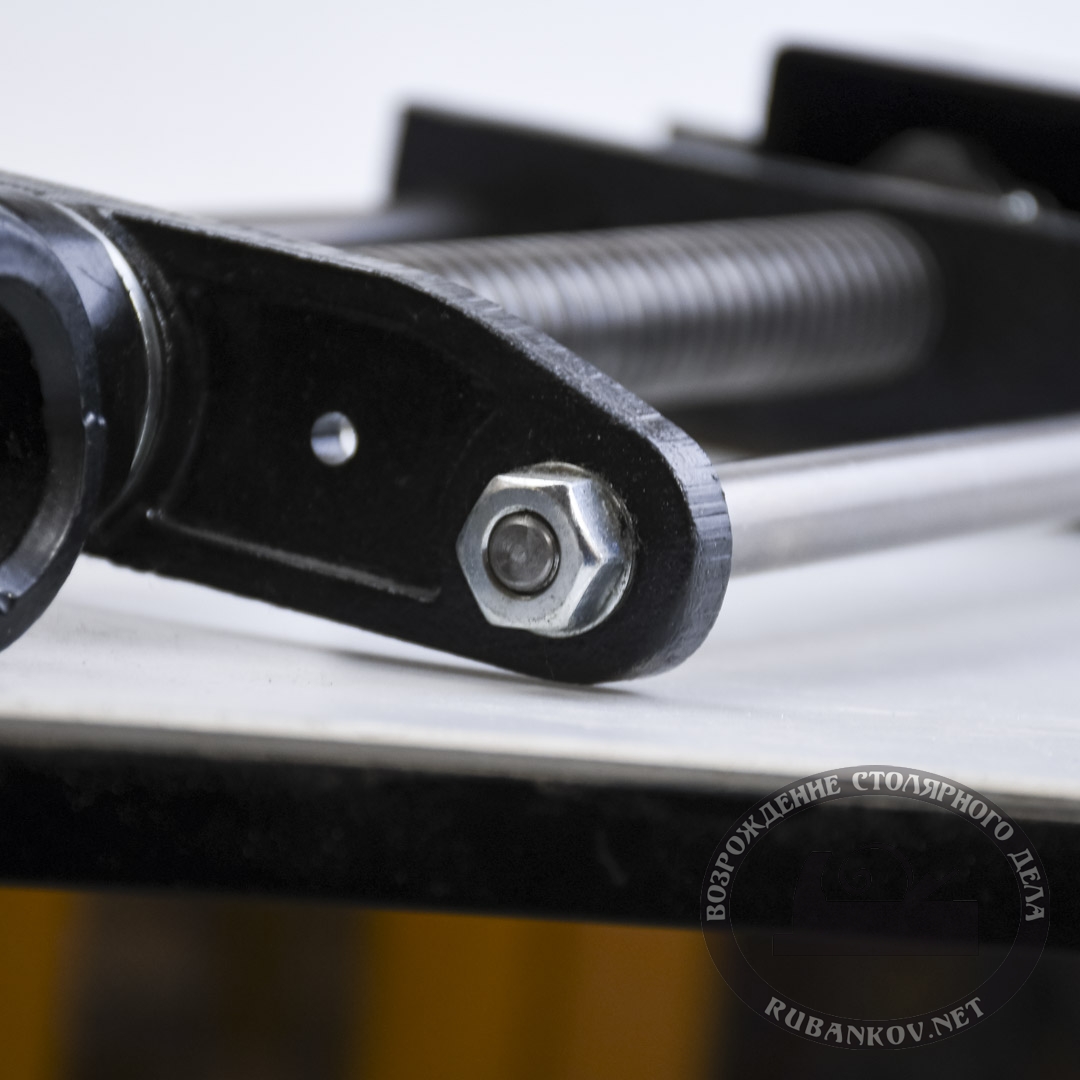   . ,   , D24, 390/205, 