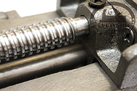 Тиски U-type angle Vise, вращение в веритикальной плоскости, ширина губок - 75мм Тиски U-type angle Vise, вращение в веритикальной плоскости, ширина губок - 75мм