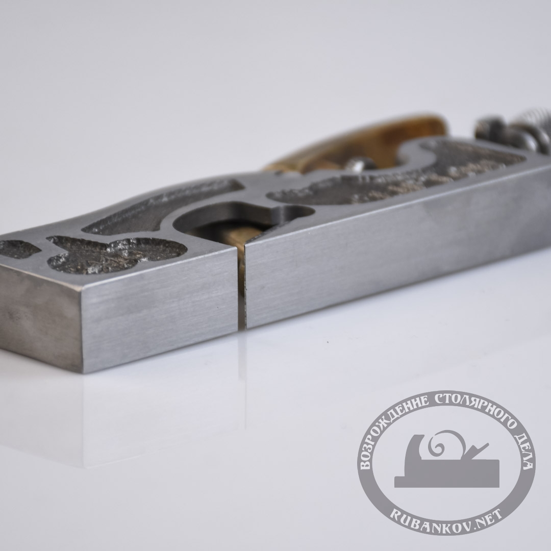 - Clifton N410 Shoulder Rebate Plane, 138/18