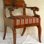 Кресло после реставрации, Фото взяты с сайта МГХПА им.Строганова