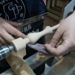 Наталья Кузнецова, точение ручек пилы