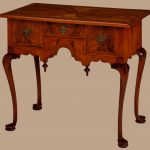 Классический туалетный столик