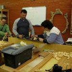 Все строгают