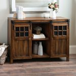 Оригинальные дверцы на ролках с наборной филенкой и застекленной обрешёткой