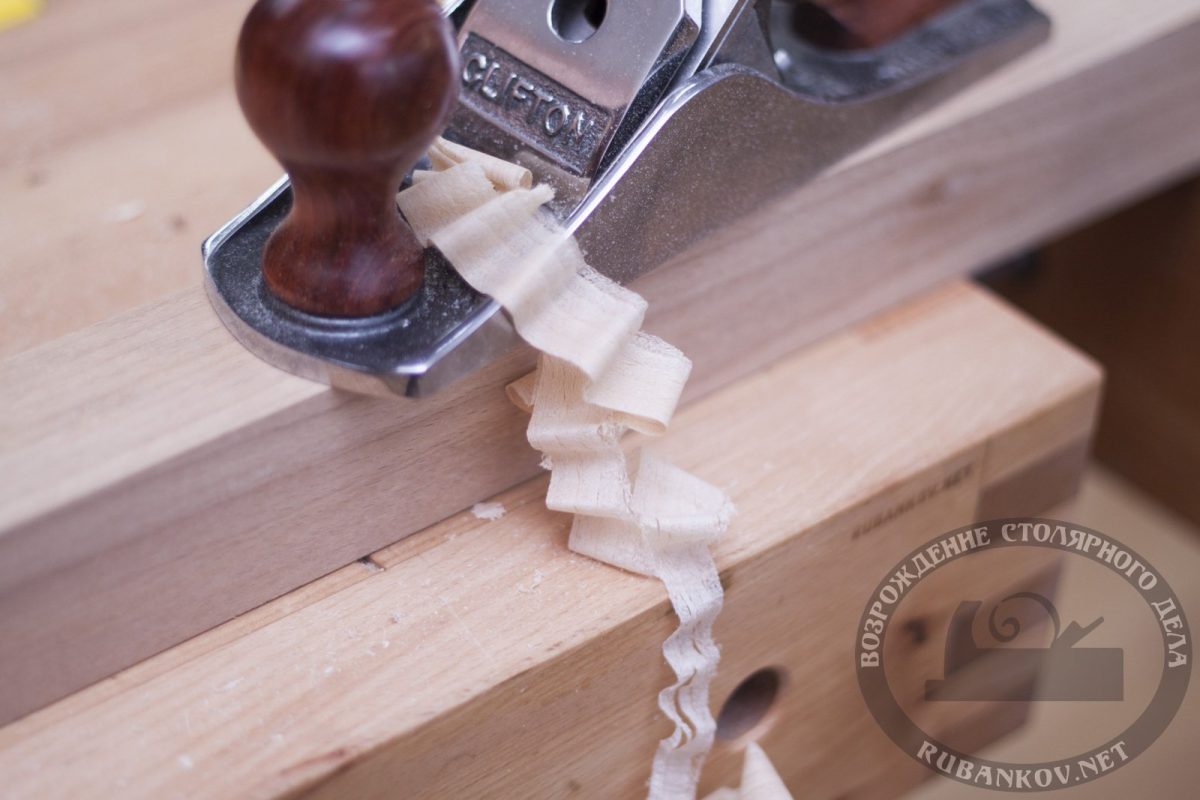 и выравниваем рубанком