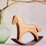 Деревянная игрушка - лошадка