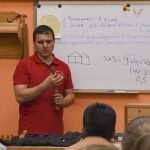 Дмитрий Пушин знакомит с токарными инструментами