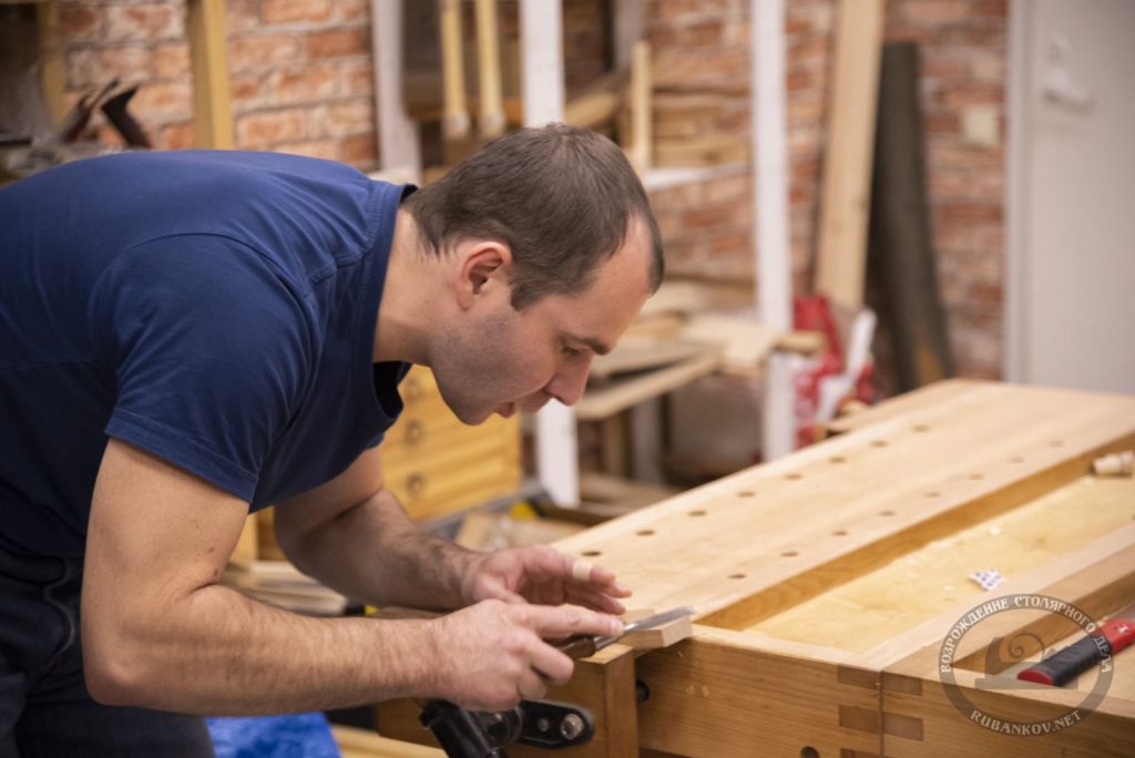 Классическое столярное дело, октябрь (осень-зима 2018, Дейкин)