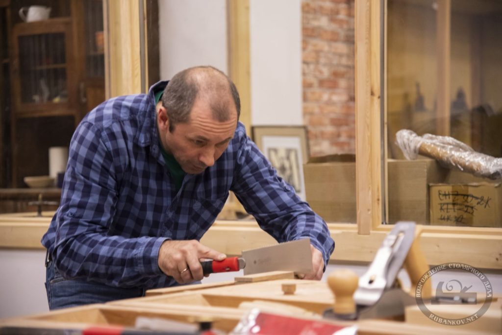 Классическое столярное дело, октябрь (осень-зима 2018, Дейкин)