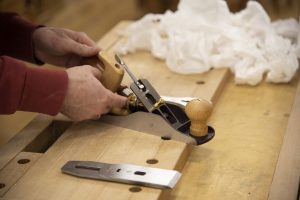 Выставляем лягушку (Практикум столярного мастерства, весна 2020)