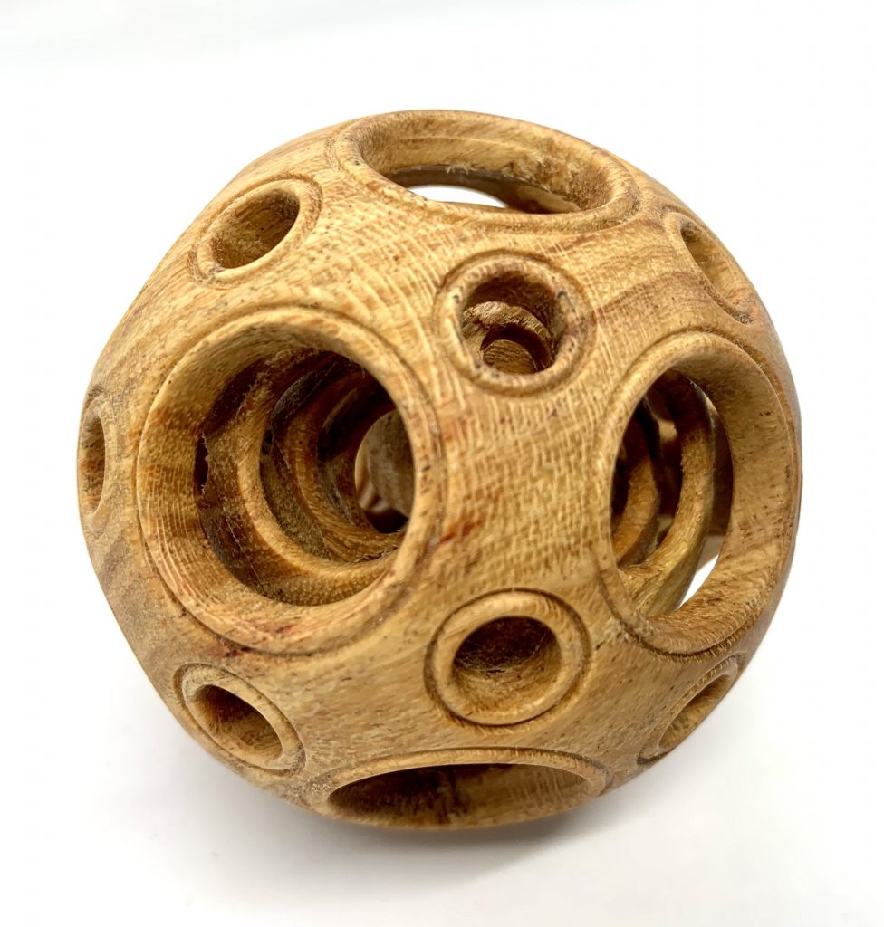 Точеный китайский шар