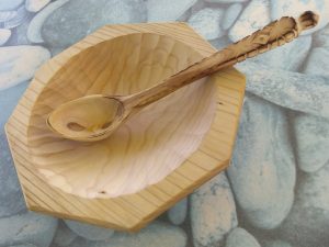 Практикум "Рубленная посуда из дерева"