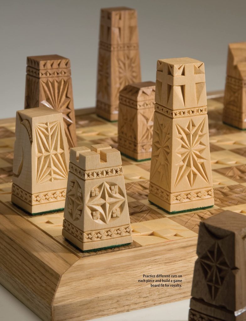деревянные шахматы с геометрической резьбой