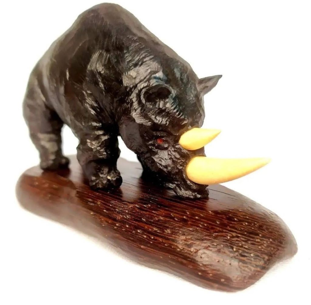 деревянная статуэтка "носорог", Алексей Новиков