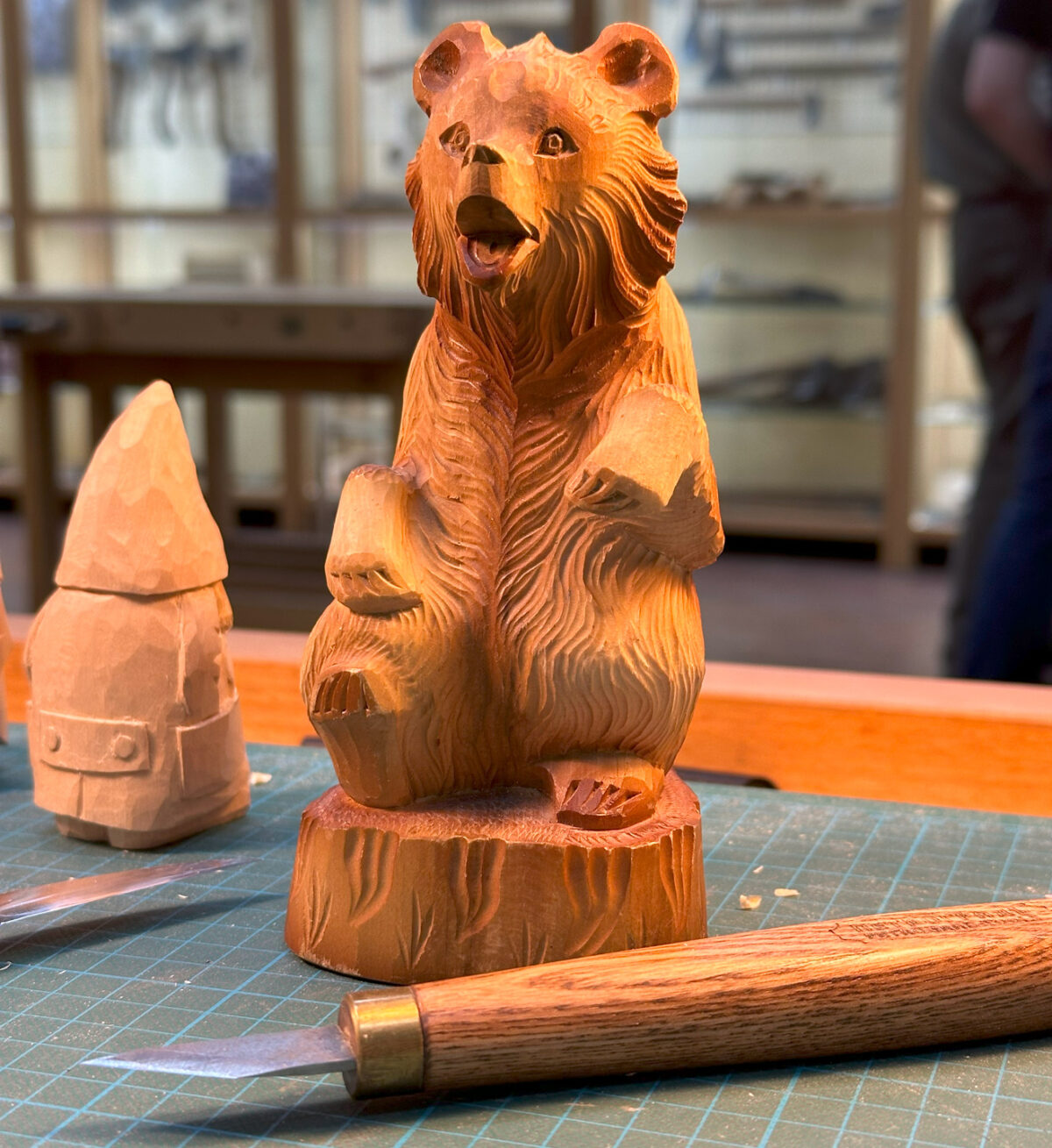 Курс Богородская резьба, фигурка животного из дерева