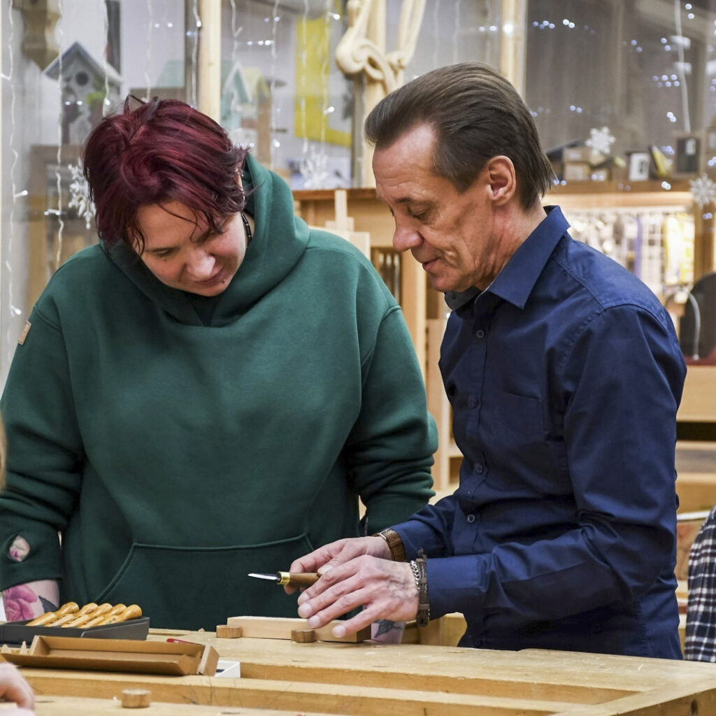 на курсе Художественная резьба по дереву, 2024