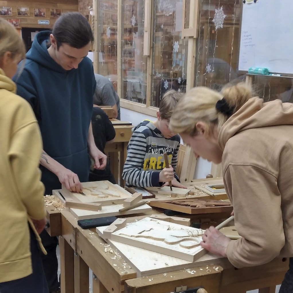 на курсе Художественная резьба по дереву, 2024