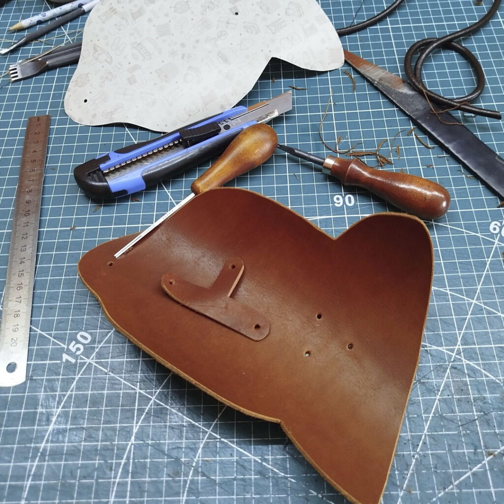 выкройка из кожи