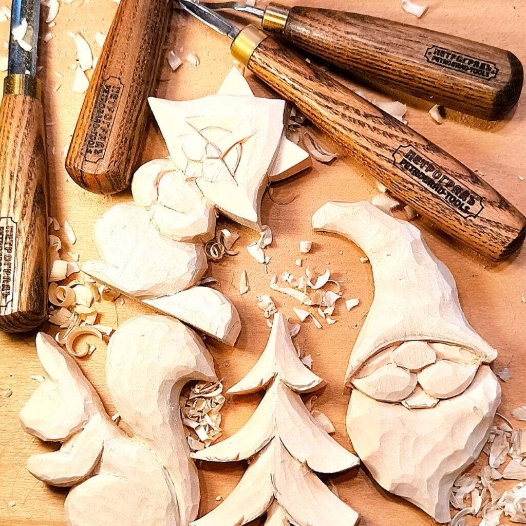 изготовление резной елочной игрушки